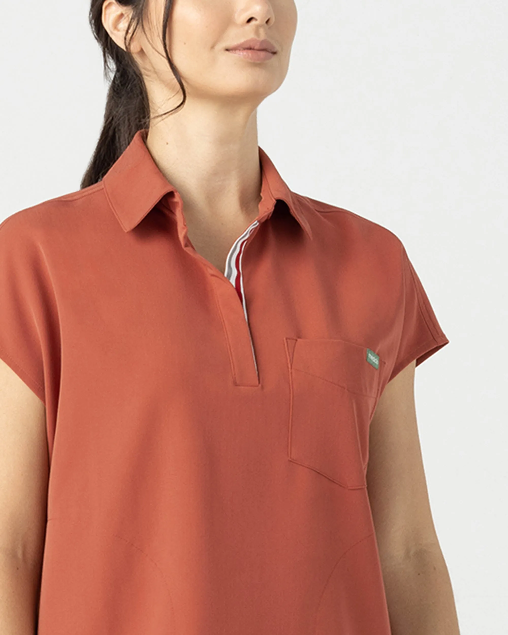 FYSEL® Capri‎ ‎ Collared Scrub Top