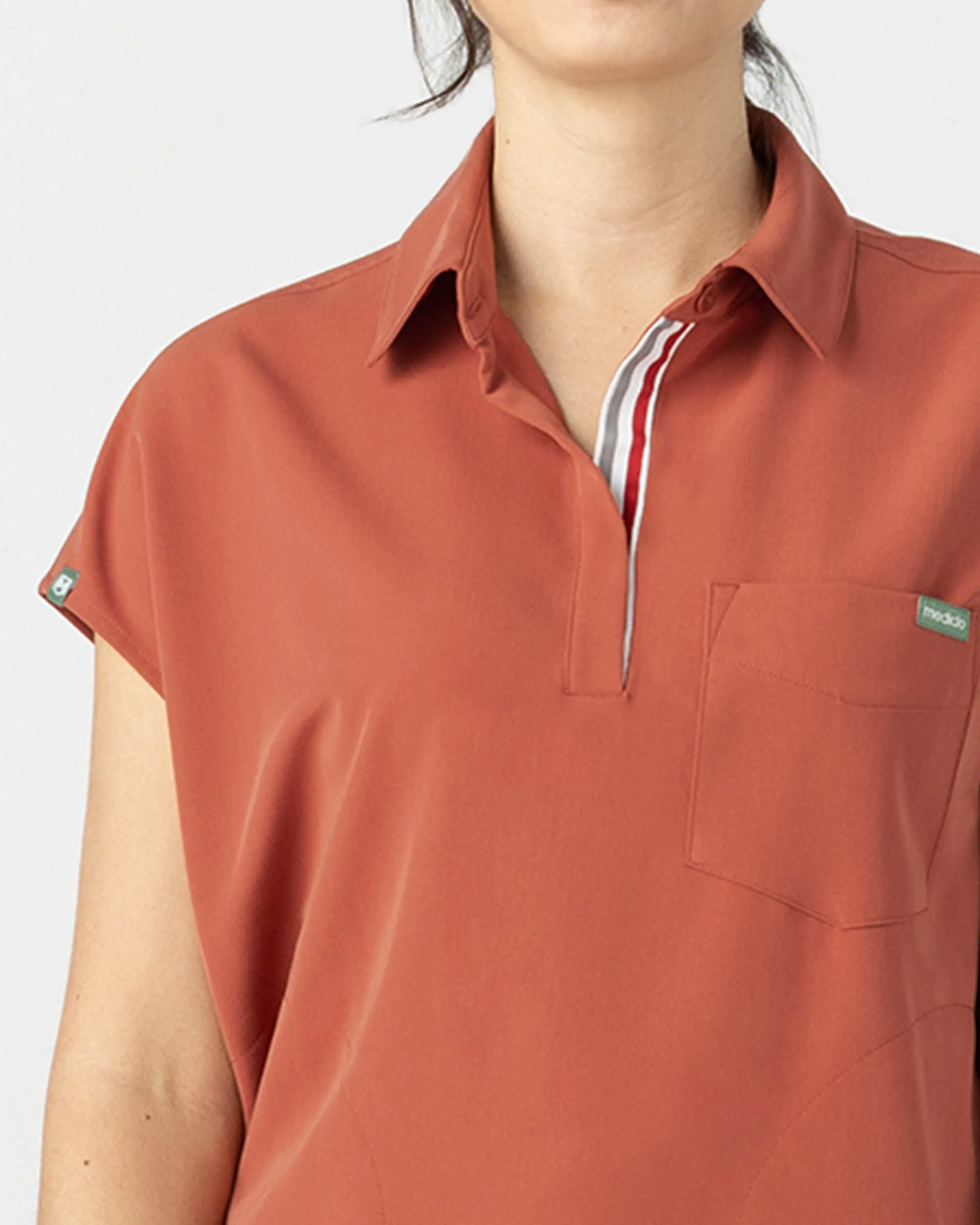 FYSEL® Capri‎ ‎ Collared Scrub Top