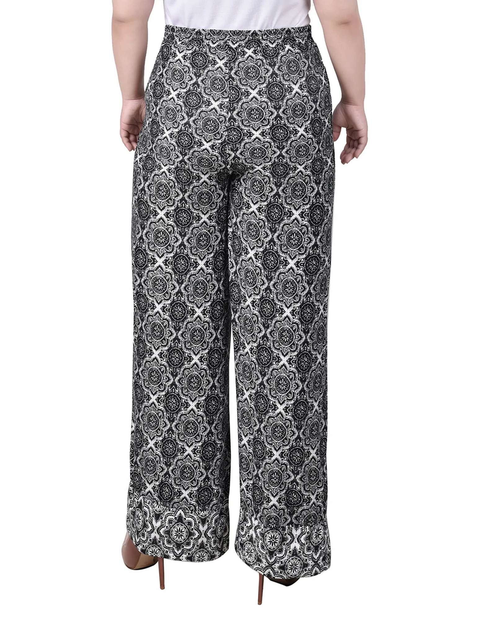 Plus Size Wide Leg Pull On Pant