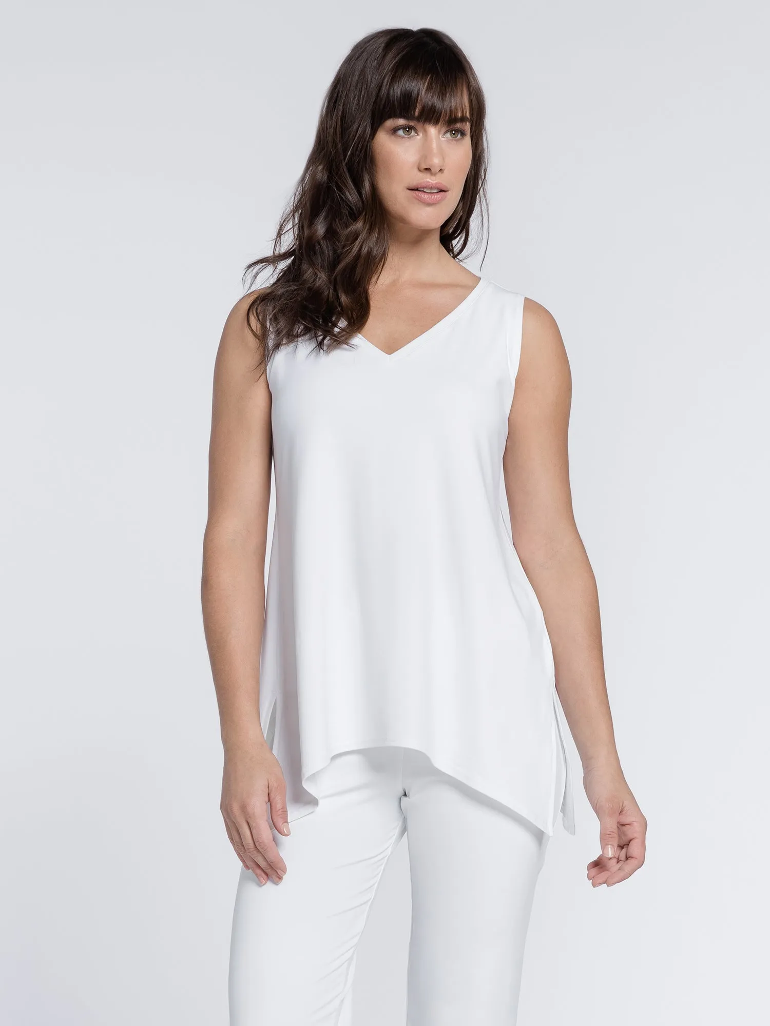 Sympli, 21112R Sleeveless Go To Wide V-Neck T Relax